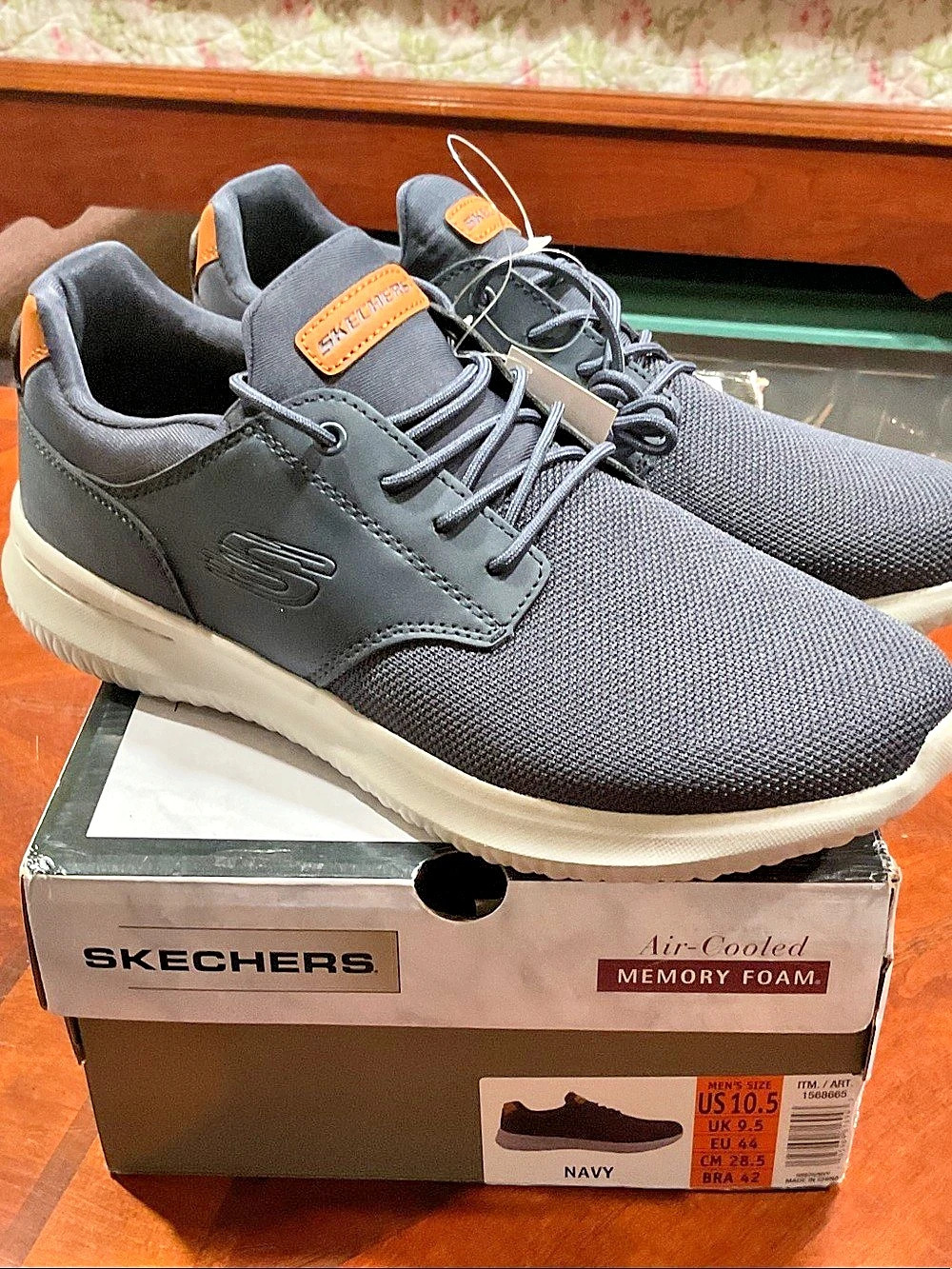 Skechers Summits - High Range Men's Sneakers US 10.5 NWT